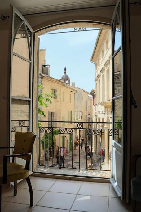 شقة Uzes Centre Quartiers Des Arts Charme De L'Ancien المظهر الخارجي الصورة