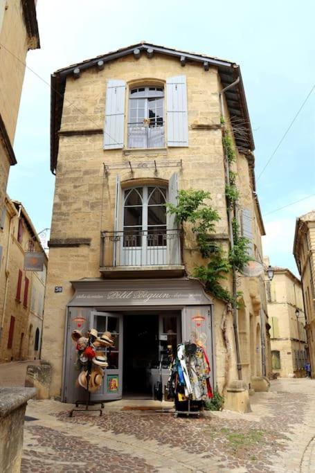 شقة Uzes Centre Quartiers Des Arts Charme De L'Ancien المظهر الخارجي الصورة